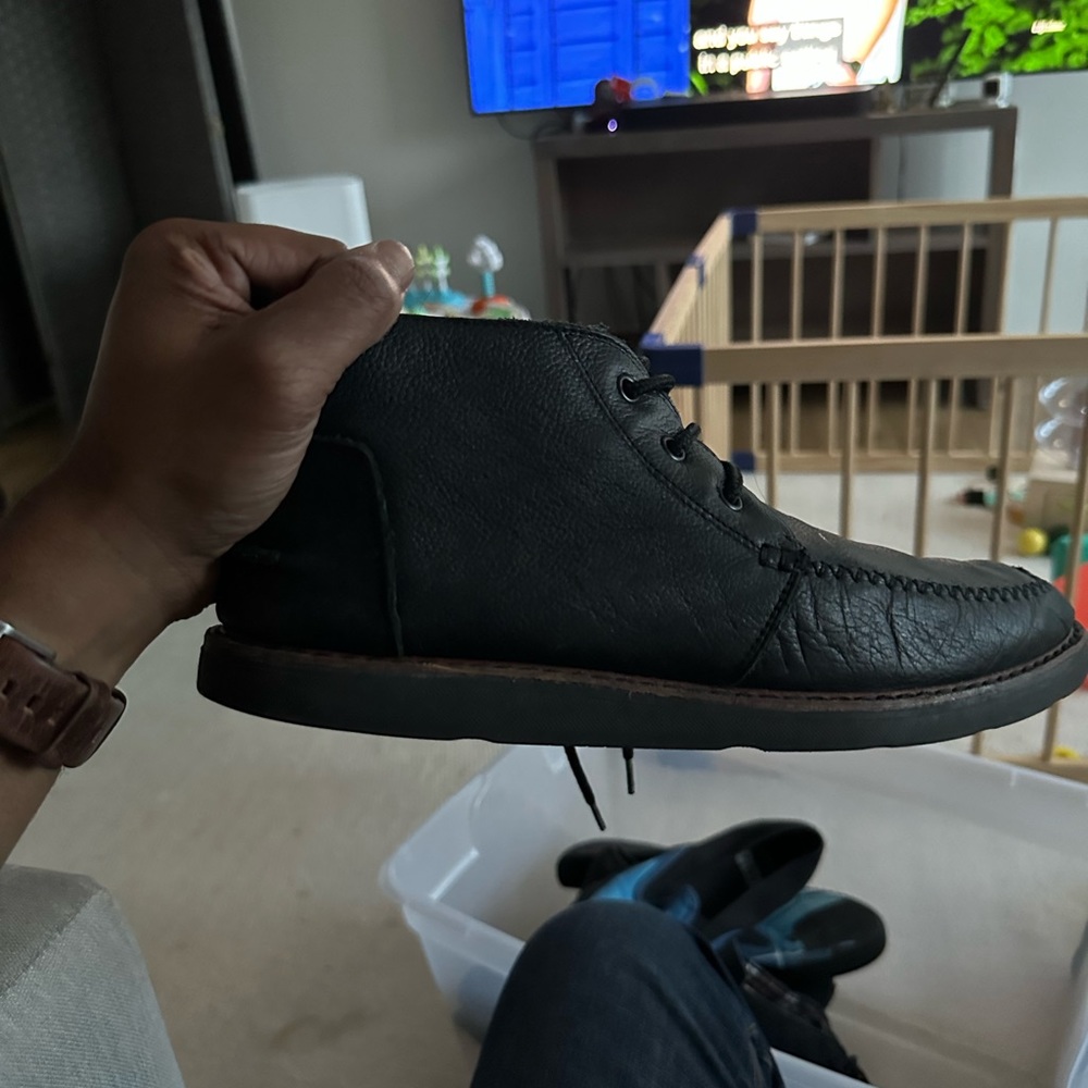 Tom’s Black Chukka boots